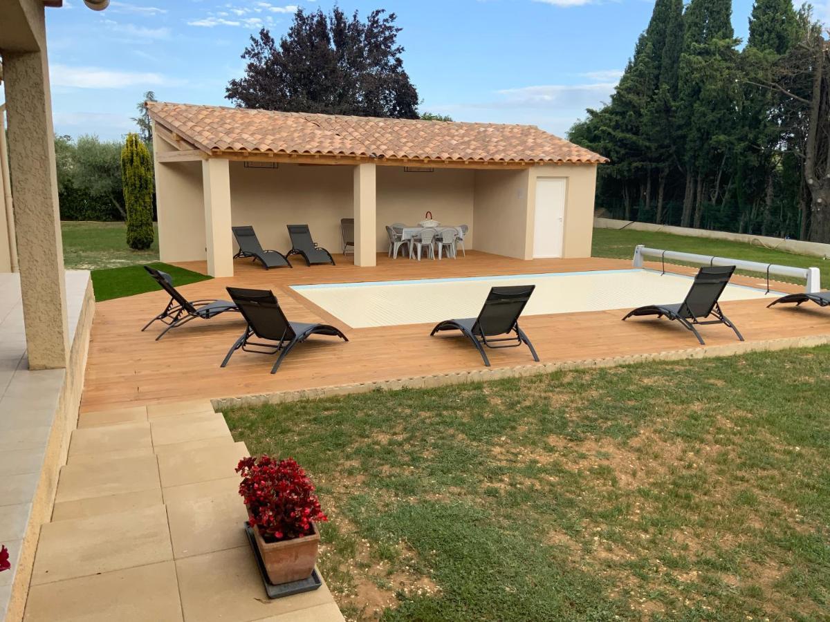 Gite Les Oliviers 10 Pers Piscine Au Calme 4 Etoiles Saint-Laurent-la-Vernede Exterior photo